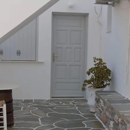 Marias * 이오스 코라